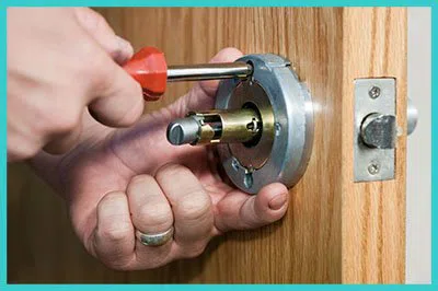 Advanced Locksmith Service North Hollywood, CA 818-492-3083 - 10-residential-lockouts